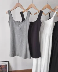 微辣排扣修身短裙 - Image 9