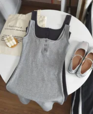 微辣排扣修身短裙 - Image 5