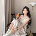 夏日氛圍碎花連身裙