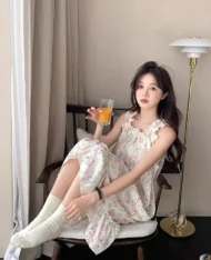 夏日氛圍碎花連身裙