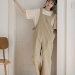 工裝背帶褲+休閒Tee