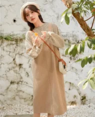 日系工裝背帶裙+條紋長袖Tee