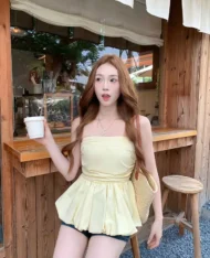 甜系女孩花苞平口上衣 - Image 2