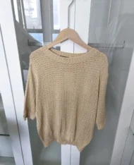 圓領五分袖鏤空針織上衣