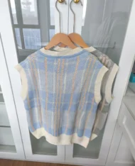 V領格紋拼色馬甲背心 - Image 10