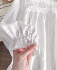 (Defect) 蕾絲工藝娃娃領寬上衣 - Image 11