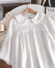 (Defect) 蕾絲工藝娃娃領寬上衣 - Image 10