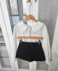 (Defect) 蕾絲工藝娃娃領寬上衣 - Image 13