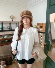 (Defect) 蕾絲工藝娃娃領寬上衣