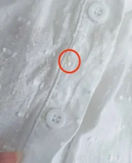 (Defect) 蕾絲工藝娃娃領寬上衣 - Image 7