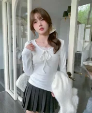 蕾絲領蝴蝶結上衣