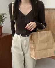 休閒慵懶V領排扣上衣