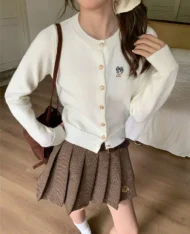 布朗尼小熊刺繡針織上衣 - Image 8