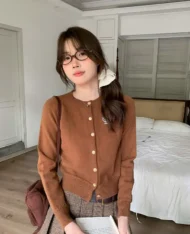 布朗尼小熊刺繡針織上衣