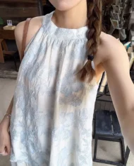 [預購補貨中] 中式花瓣刺繡削肩上衣 - Image 5