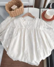 [預購補貨中] 中式荷葉V領緹花上衣 - Image 6