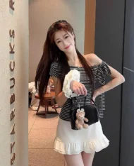 斜露肩側綁帶條紋上衣 - Image 5