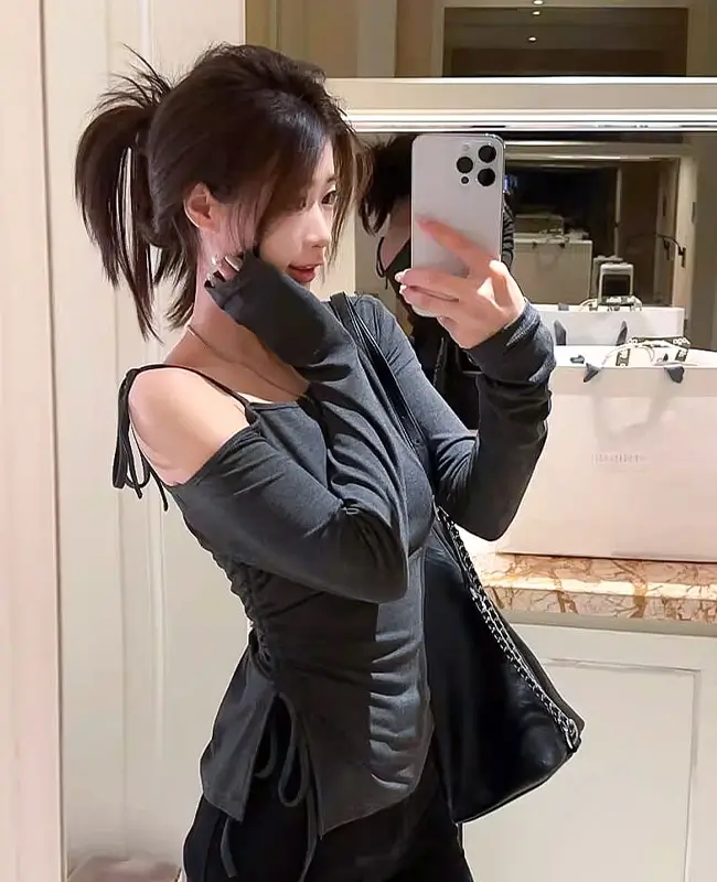 b265 (2) 純欲繫帶斜露肩上衣 - Image 1