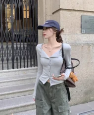 春暖色調翻領排扣上衣 - Image 6