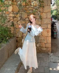 簍空透視感拼接假兩件上衣 - Image 2