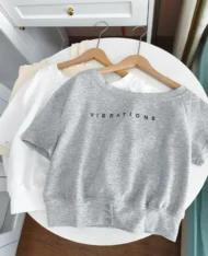 微性感斜肩字母上衣 - Image 11