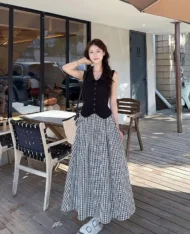 格紋A字半長裙