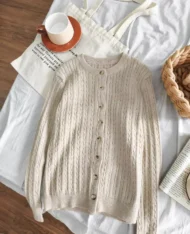 麻花排扣針織上衣