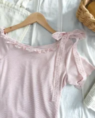 芭蕾風斜肩蕾絲繫帶上衣 - Image 14