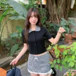 miu系娃娃格紋領上衣