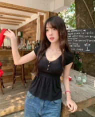 V領蕾絲收腰娃娃上衣